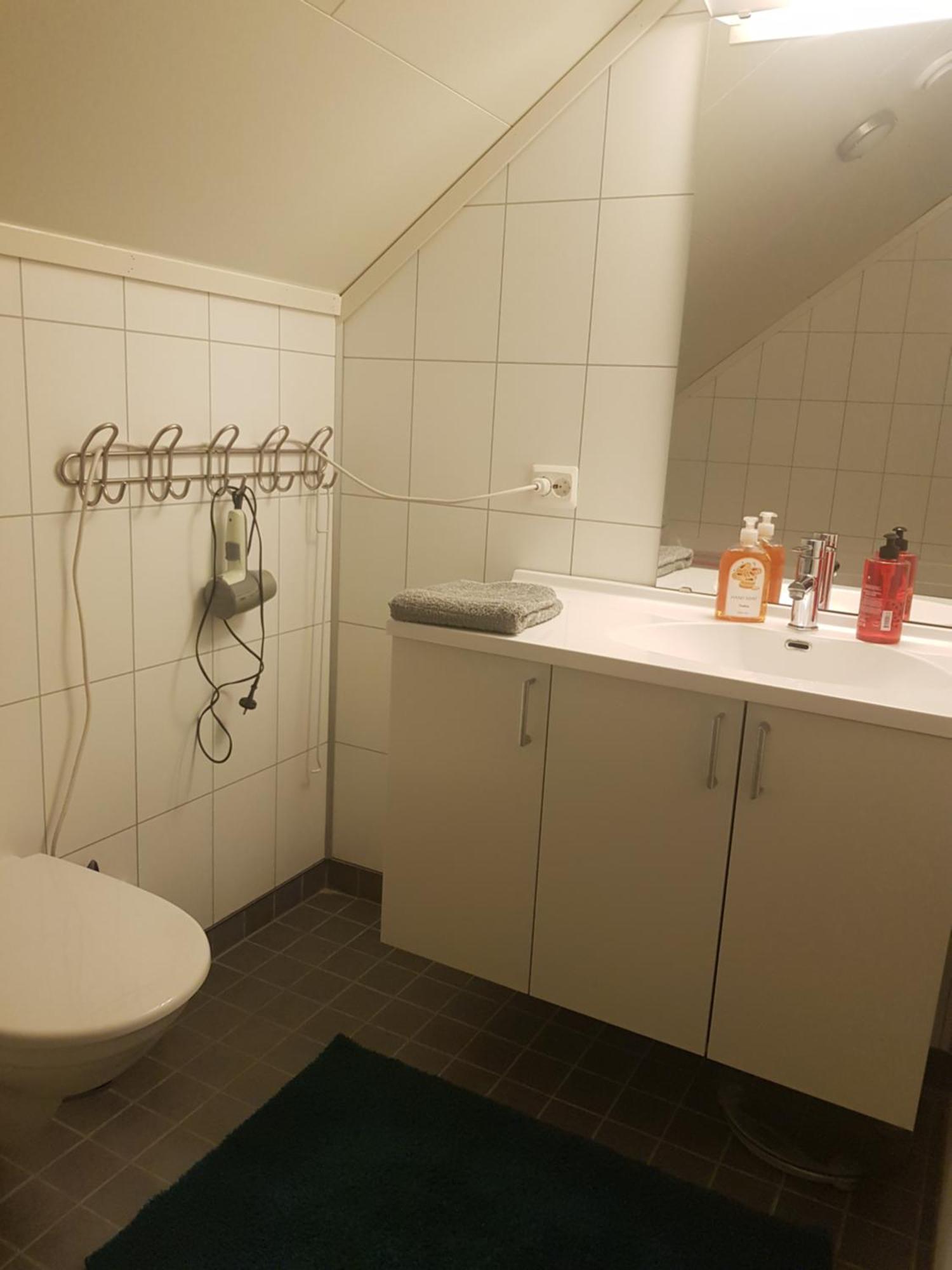 2 Bedrooms Apartment In Sommaroy Island Тромсьо Стая снимка